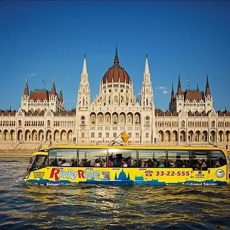 Full Danube -castle Panorama Classic Apartment Budapest