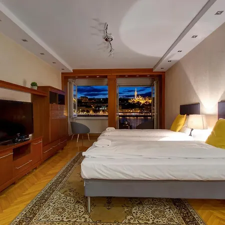 Full Danube -castle Panorama Classic Apartment Budapest
