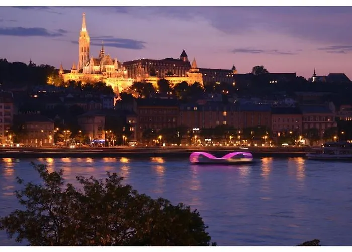 Apartment Full Danube -castle Panorama Classic