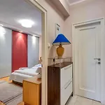 Full Danube -castle Panorama Classic Apartament *