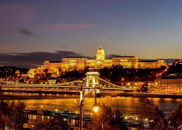 Full Danube -castle Panorama Classic *